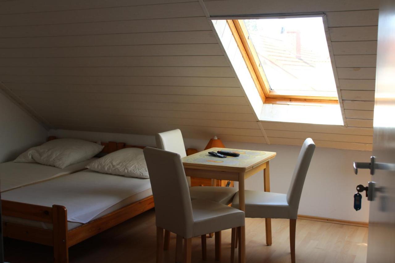 Bed and Breakfast Dom Pod Sosnami Großmöllen Exterior foto
