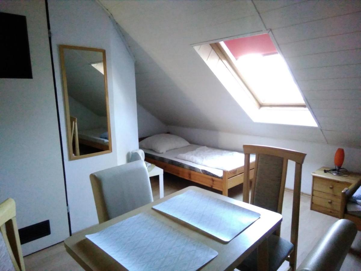 Bed and Breakfast Dom Pod Sosnami Großmöllen Exterior foto