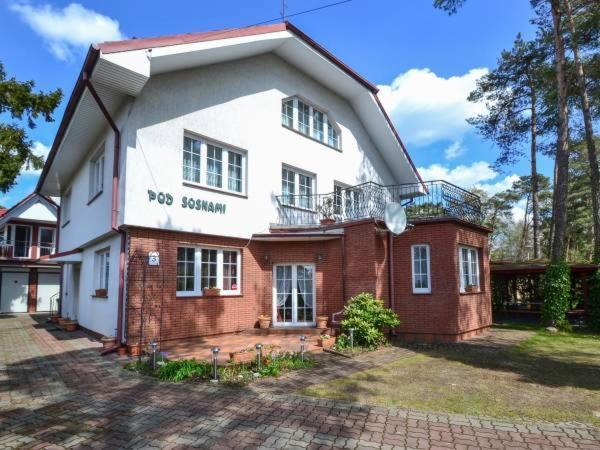 Bed and Breakfast Dom Pod Sosnami Großmöllen Exterior foto