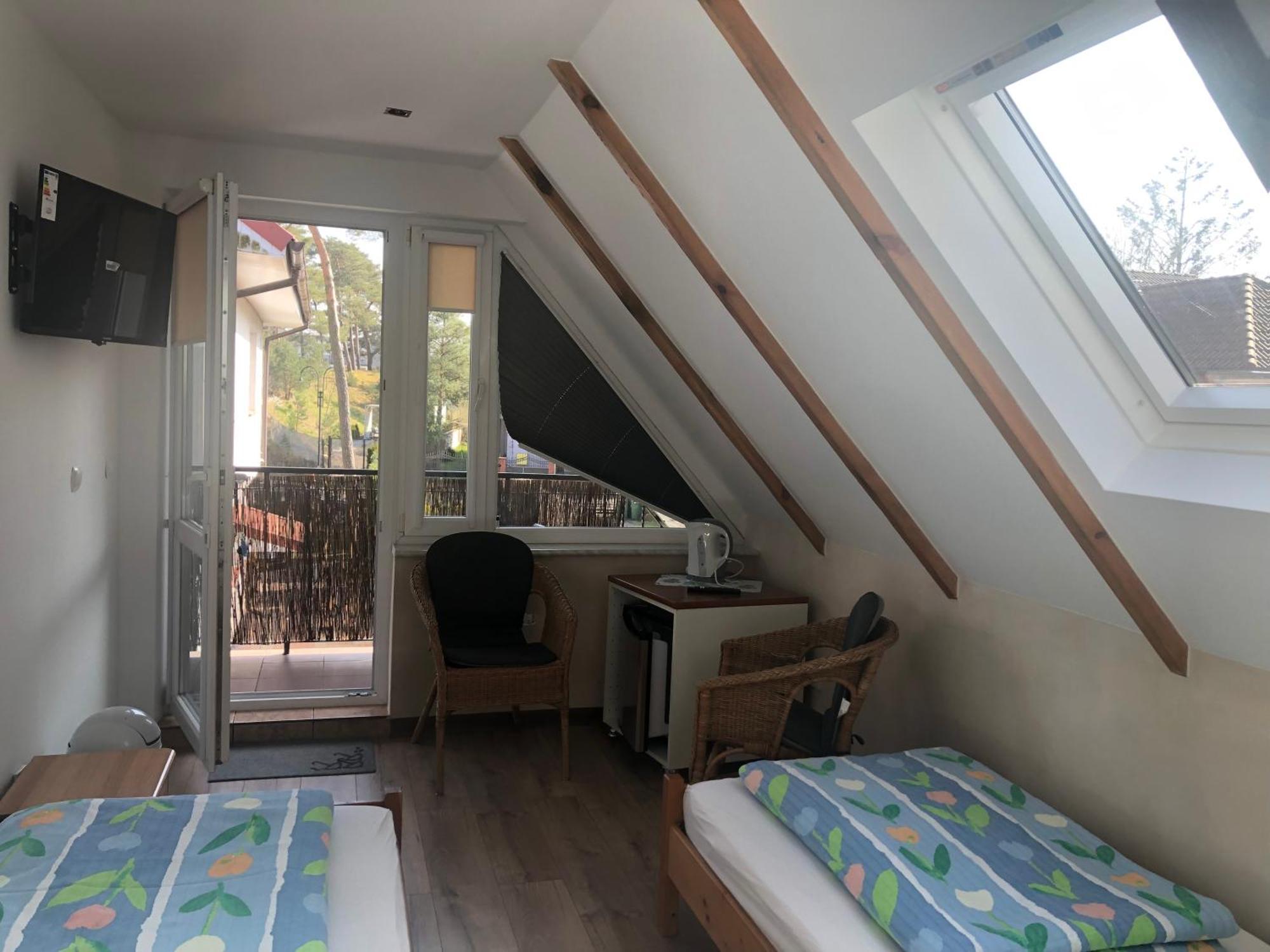 Bed and Breakfast Dom Pod Sosnami Großmöllen Exterior foto